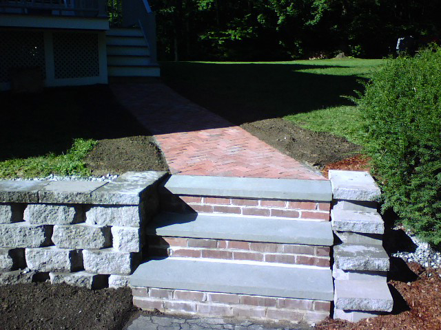 Pelham NH Patios, Walks and Paths, Stairs, Retaining Walls, Brick Paving